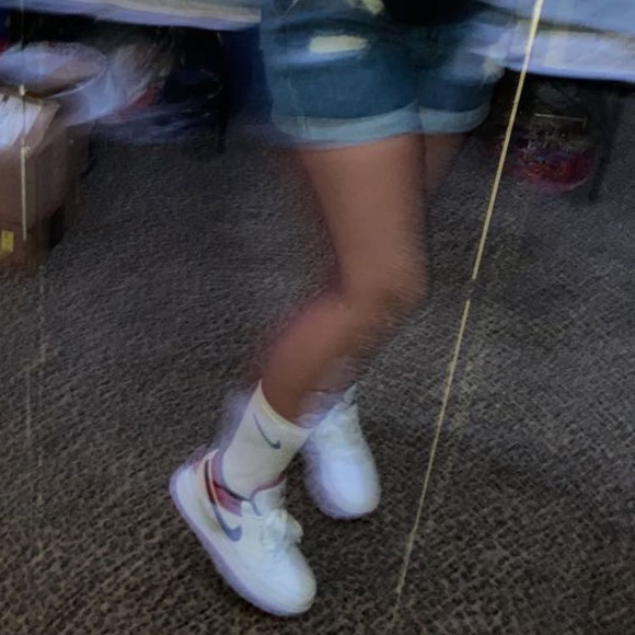 Meet your Posher, Alexis - Picture 3 of 3